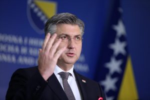 Plenković u hrvatskom Saboru govorio o Schmidtu