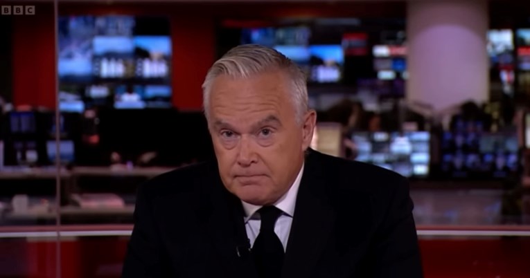 10 sekundi prije Huw Edwards saopćava da je kraljica umrla