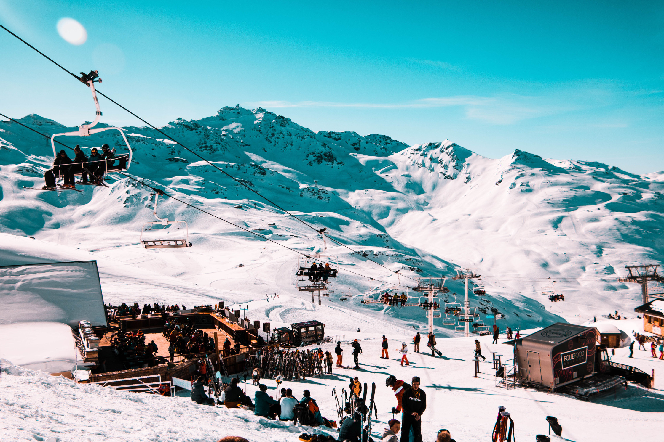 popularne francuske Alpe Mnogi i dalje ne odustaju od skijanja, a među građanima Bosne i Hercegovine u posljednje su vrijeme posebno popularna evropska skijališta