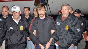 trgovca smrti Viktor Bout privodi ga policija