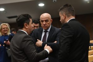 SDA, Parlament FBiH, spin SDA i DF,