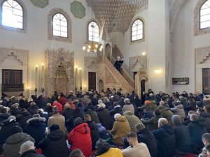 svim ovim akcijama pokažimo da naša solidarnost sa nevoljnicima nije samo verbalna već i praktična i da smo u boli i patnji