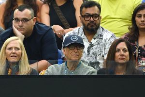 Bill Gates opet ljubi gate si paula na tribinama tenis