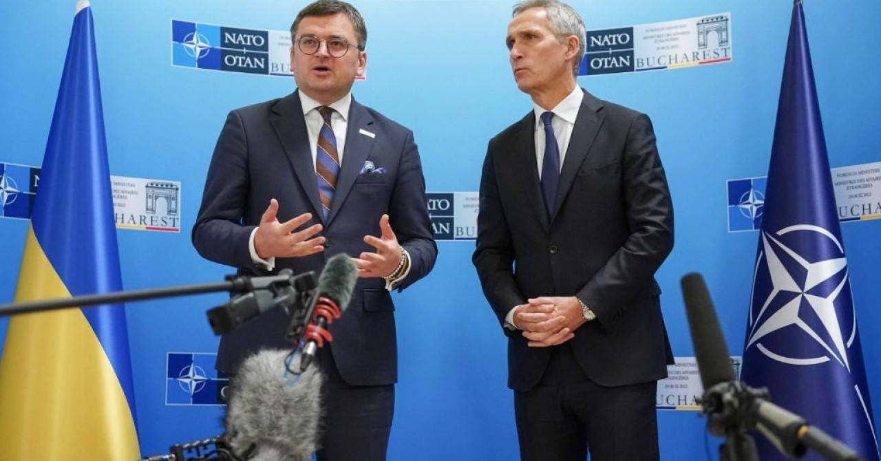 Dimitri Kuleba i Jens Stoltenberg