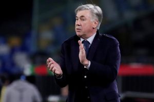 Ancelotti plješće stadion