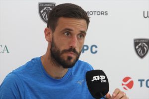 Bosanskohercegovački teniser Damir Džumhur nakon što se plasirao u drugo kolo ATP turnira "Srpska Open" koji se održava do 23. aprila