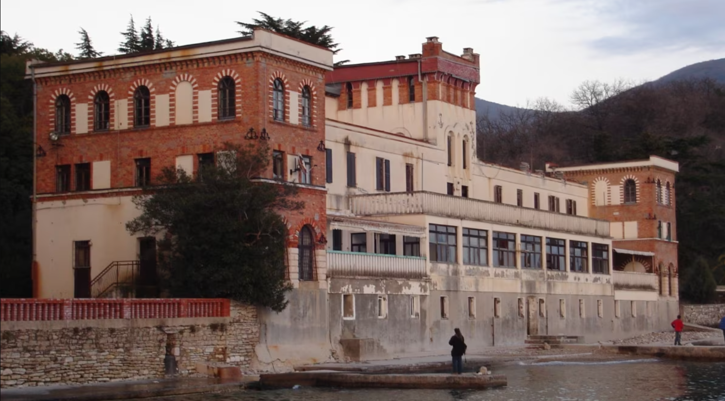 U okviru poduzimanja zakonom propisanih aktivnosti na vraćanju u vlasništvo hotel 'Plaža Zelenika' - vrijedne imovine Općine Centar