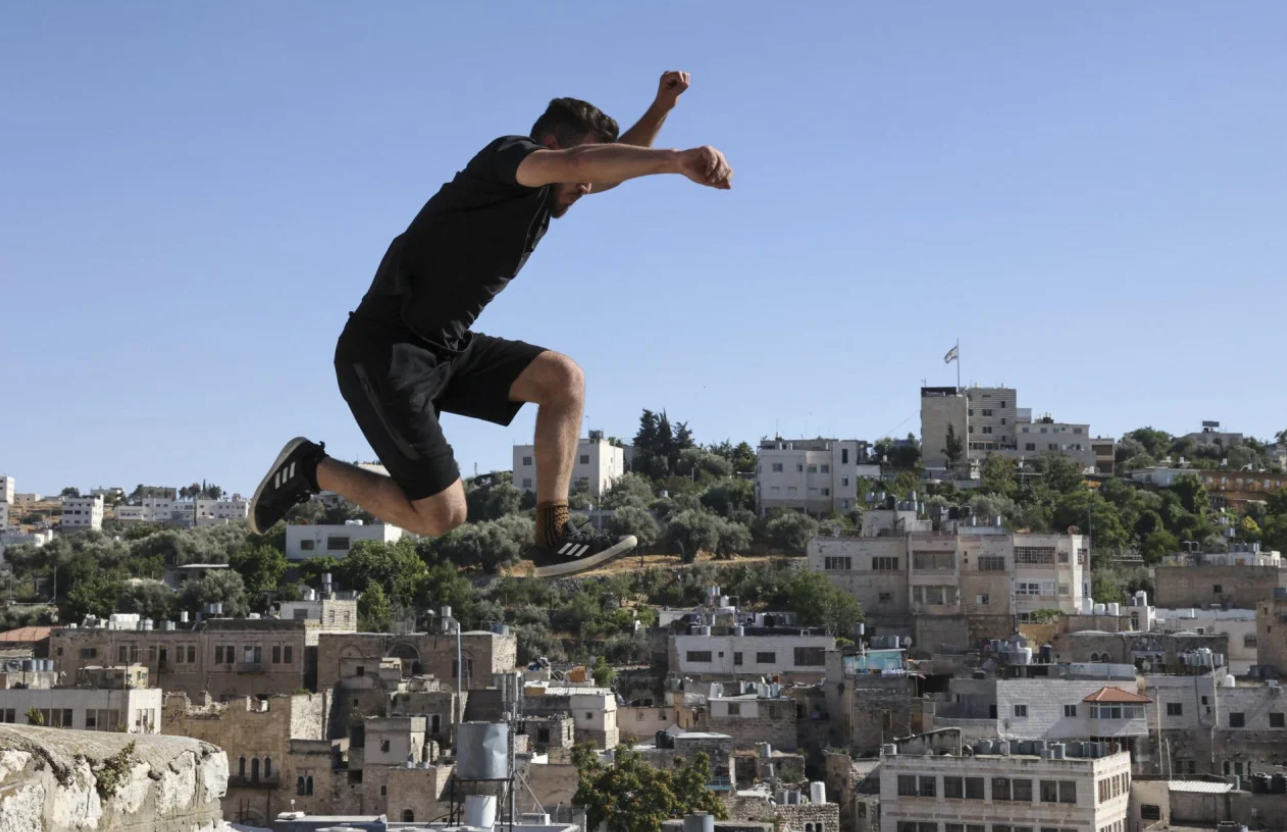 Neslužbene vijesti sugeriraju da je nesretna smrt 17-godišnjeg maturanta iz Poreča vjerovatno uzrokovana Parkour trikom koji je pošao po zlu