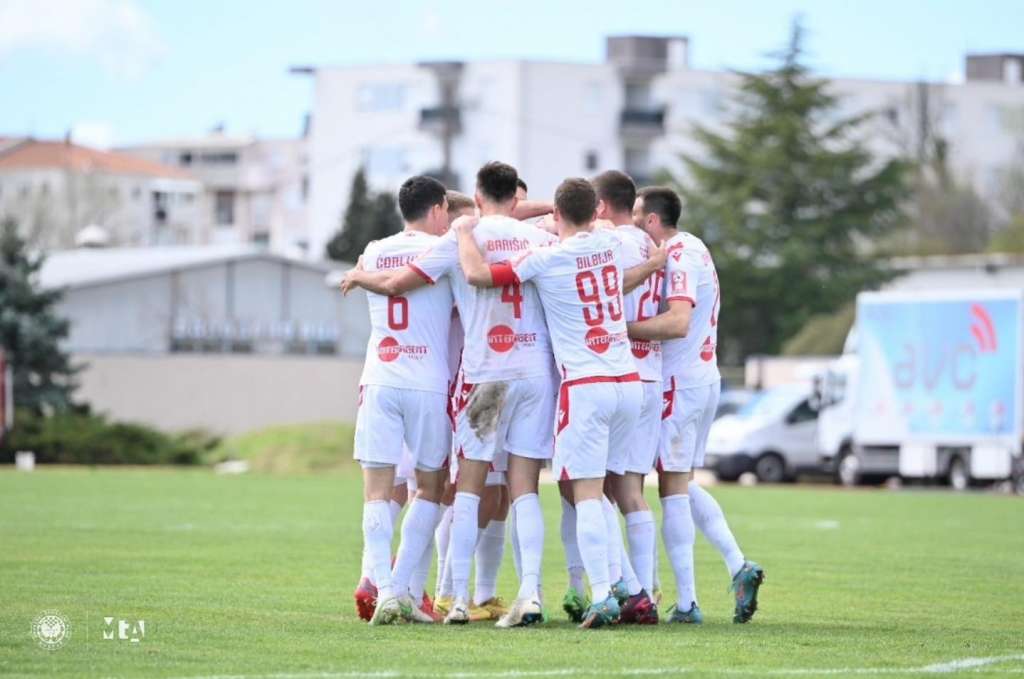 Nogometaši Zrinjskog, pobjedom nad Širokim Brijegom 3:1 u derbiju 24. kola Premijer lige BiH, nastavili su svoj pobjednički niz.